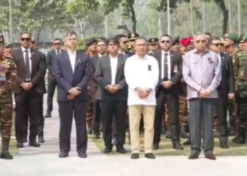 পিলখানা ট্র্যাজেডির ১৭ বছর: শহীদদের কবরে রাষ্ট্রপতি ও প্রধানমন্ত্রীর শ্রদ্ধা