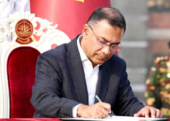 প্রতিরক্ষা ও দুই বিভাগ নিজের হাতে রাখলেন প্রধানমন্ত্রী তারেক রহমান