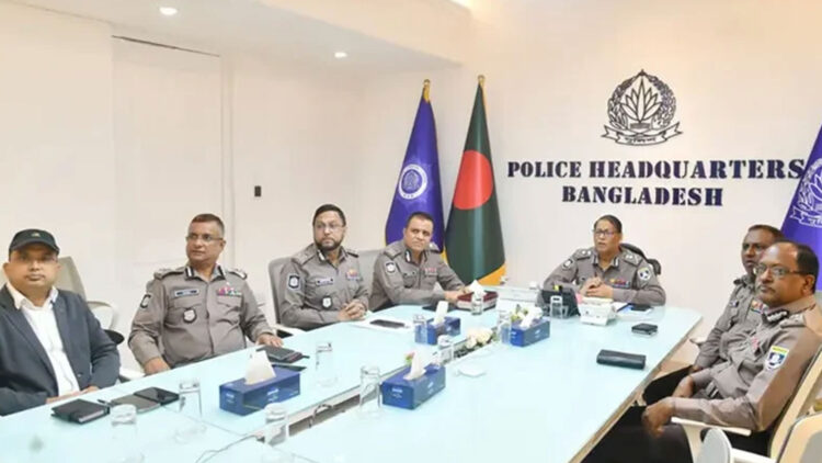 অপরাধ করলেই গ্রেপ্তার, লাগবে না অনুমতি: সরকারি কর্মচারীদের রক্ষাকবচ বাতিল