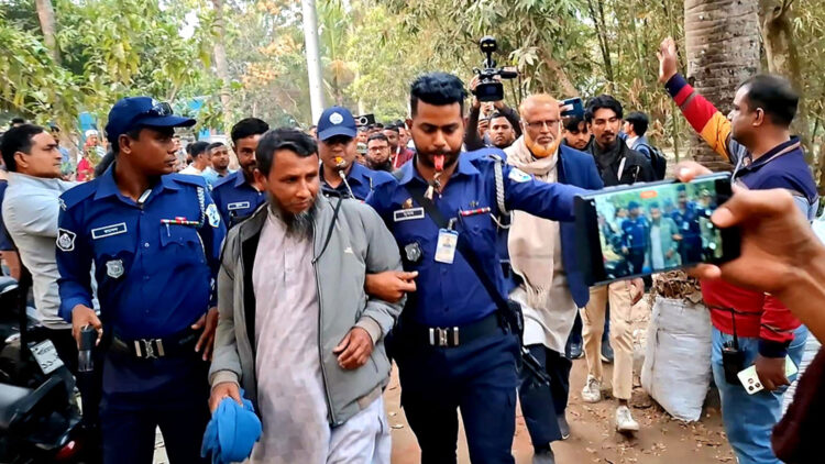 ভোট কেনার উদ্দেশ্যে টাকা বিতরণ: শরীয়তপুরে ৭ লাখ টাকাসহ জামায়াত কর্মী হাতেনাতে আটক