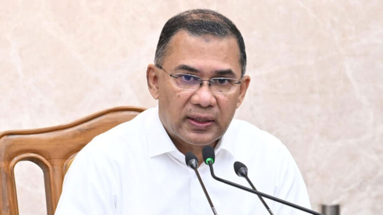 ব্যক্তিগত প্রচার বন্ধে কঠোর নির্দেশ: নিজের নামের ব্যানার সরাতে বললেন প্রধানমন্ত্রী