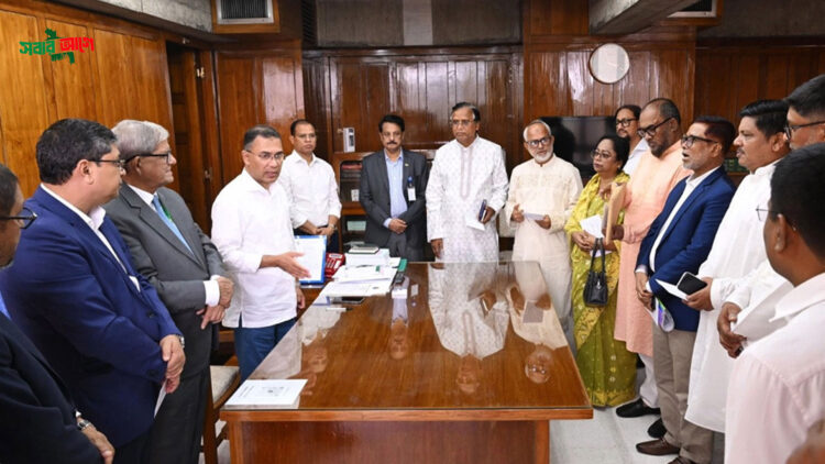 পরিচ্ছন্নতাকর্মীদের জন্য প্রধানমন্ত্রীর বিশেষ ঈদ উপহার: জনপ্রতি ৫,০০০ টাকা