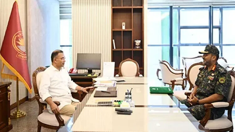 সতর্ক ও প্রস্তুত থাকুন: আনসার বাহিনীকে প্রধানমন্ত্রী