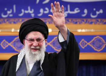 খামেনি হত্যার বদলা,  ইরানের সঙ্গে যোগ দিল যারা