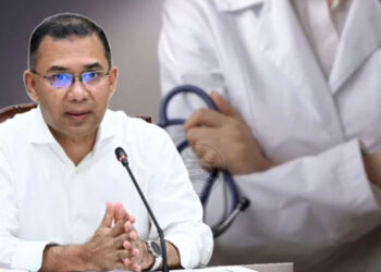 পদোন্নতি বঞ্চিত ১৮২১ চিকিৎসকের পাশে প্রধানমন্ত্রী: দ্রুত সমাধানের প্রতিশ্রুতি