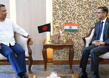 সচিবালয়ে প্রধানমন্ত্রী তারেক রহমানের সঙ্গে প্রণয় ভার্মার বৈঠক: ডিজেল আমদানিসহ নানা ইস্যুতে আলোচনা